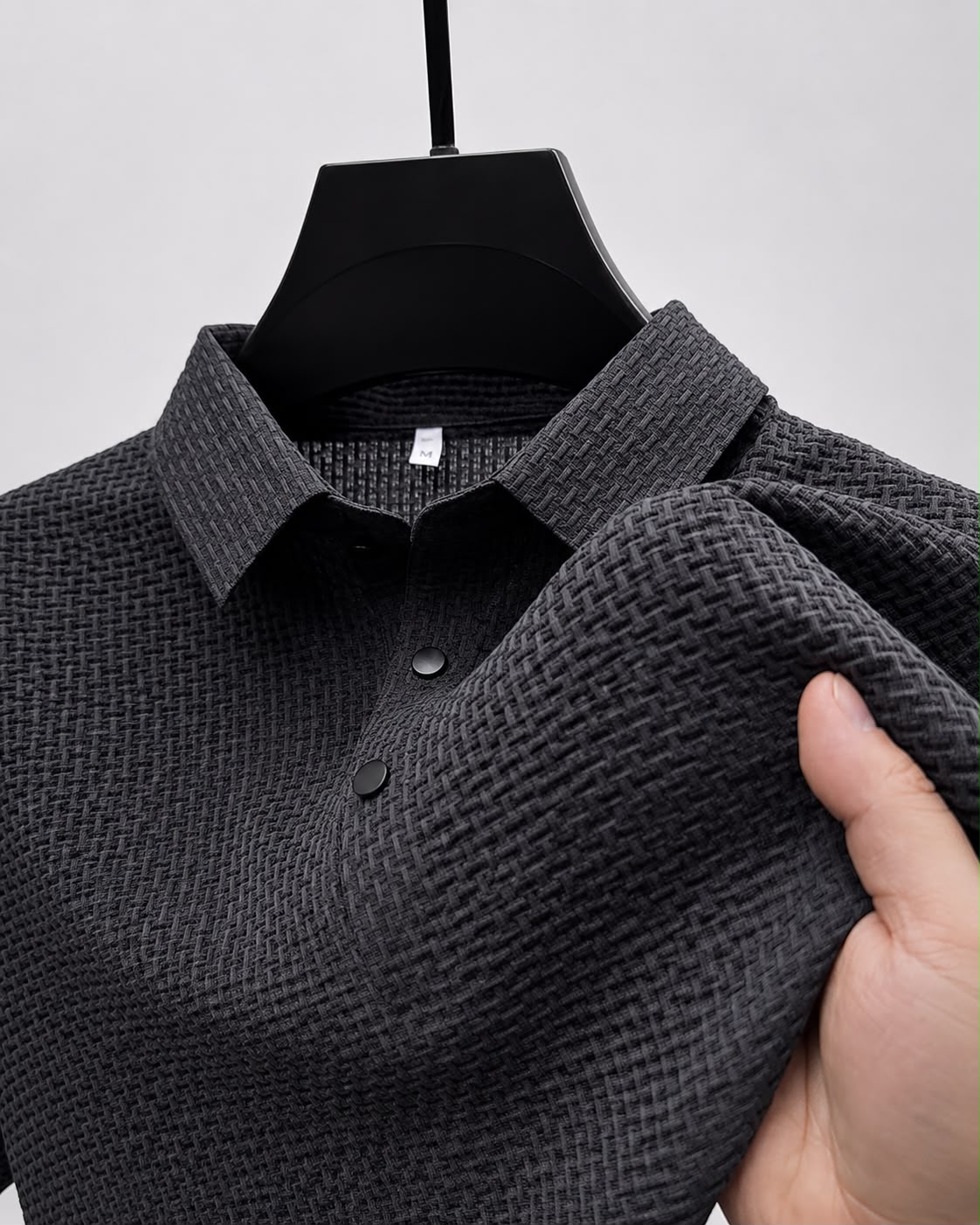 ELEVAT GALA - Una polo que se ajusta al cuerpo. Compra 2 lleva 3 hoy.