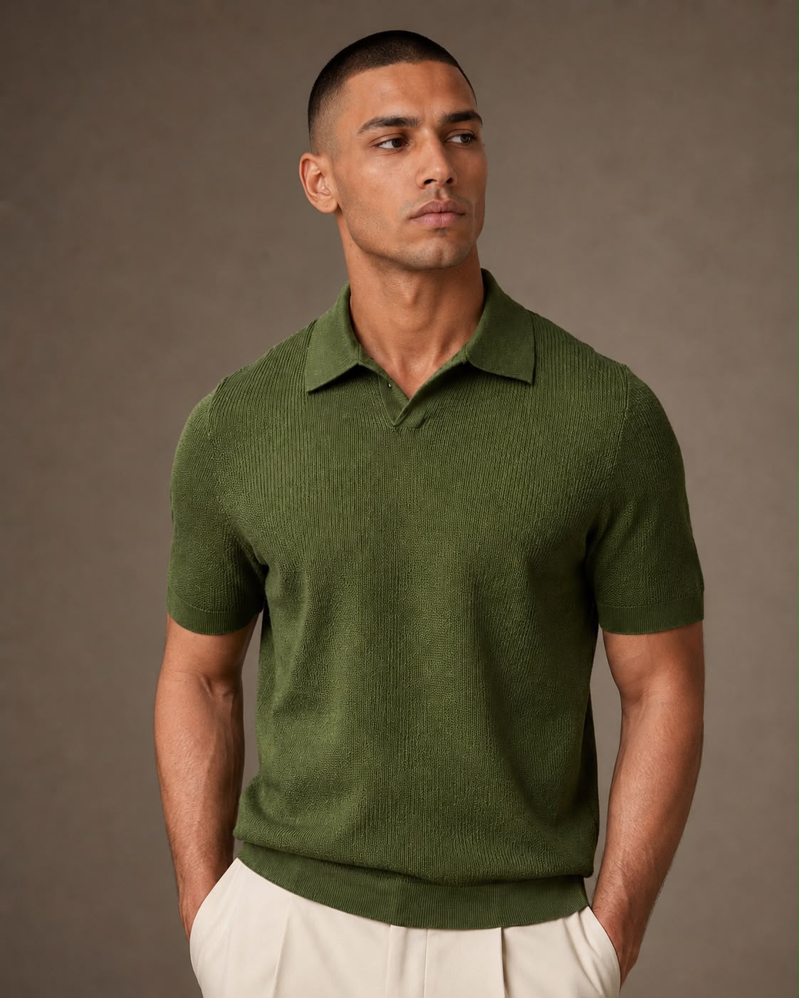 Polo Retro Minimalista con Diseño Atemporal