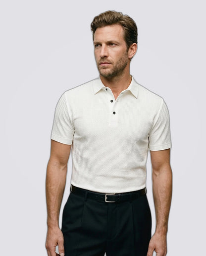 ELEVAT GALA - Una polo que se ajusta al cuerpo. Compra 2 lleva 3 hoy.