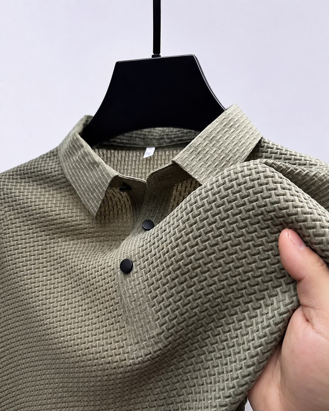ELEVAT GALA - Una polo que se ajusta al cuerpo. Compra 2 lleva 3 hoy.